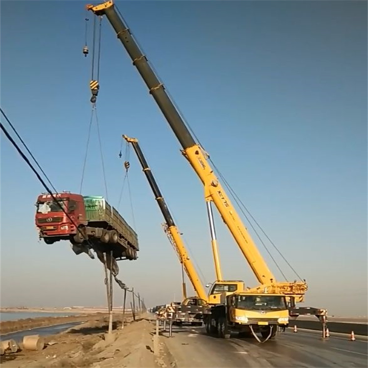 洪湖吊车怎么吊货车